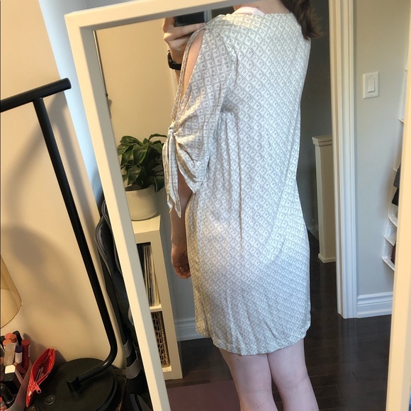 Cream Patterned Dress - Picture 5 of 5